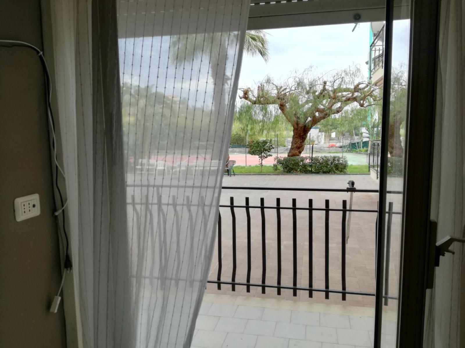 Bouganville Residence 卡拉塔比亚诺 客房 照片
