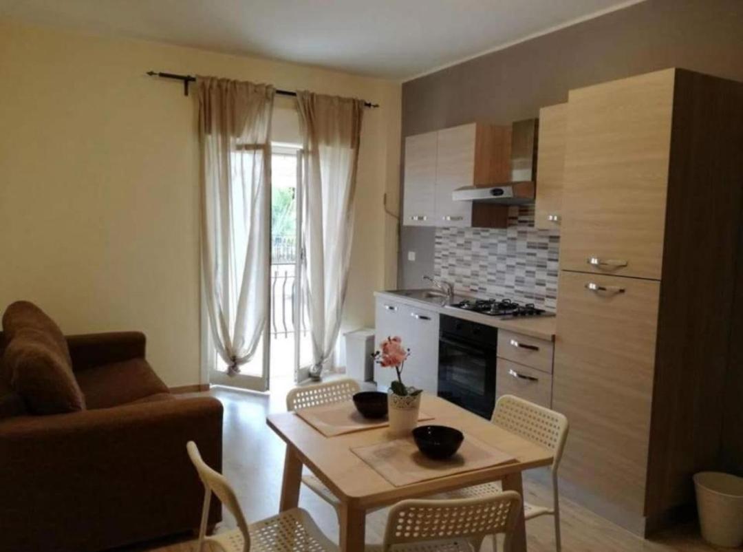 Bouganville Residence 卡拉塔比亚诺 外观 照片